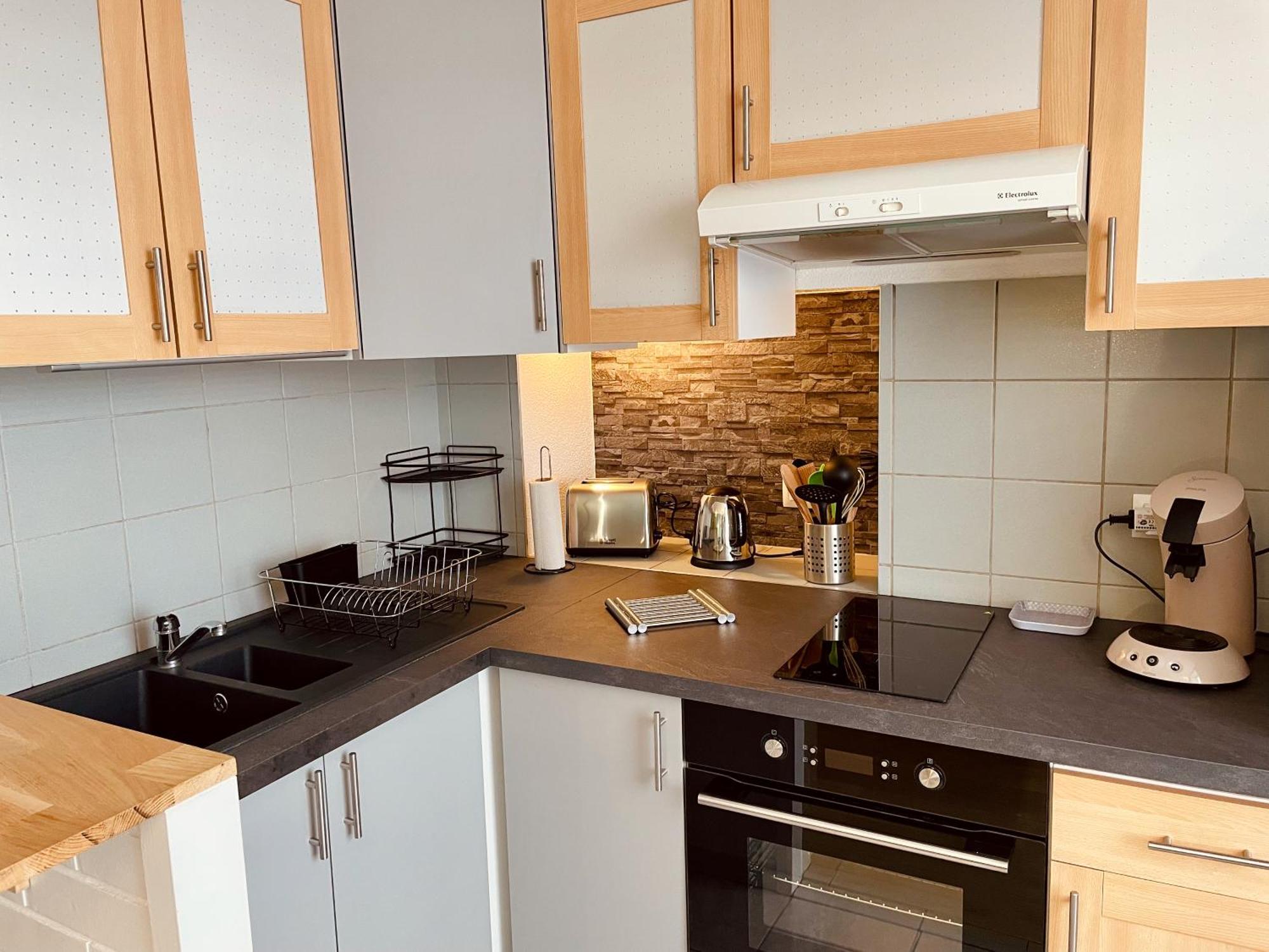 Joli Appartement Avec Parking Montbéliard Kültér fotó